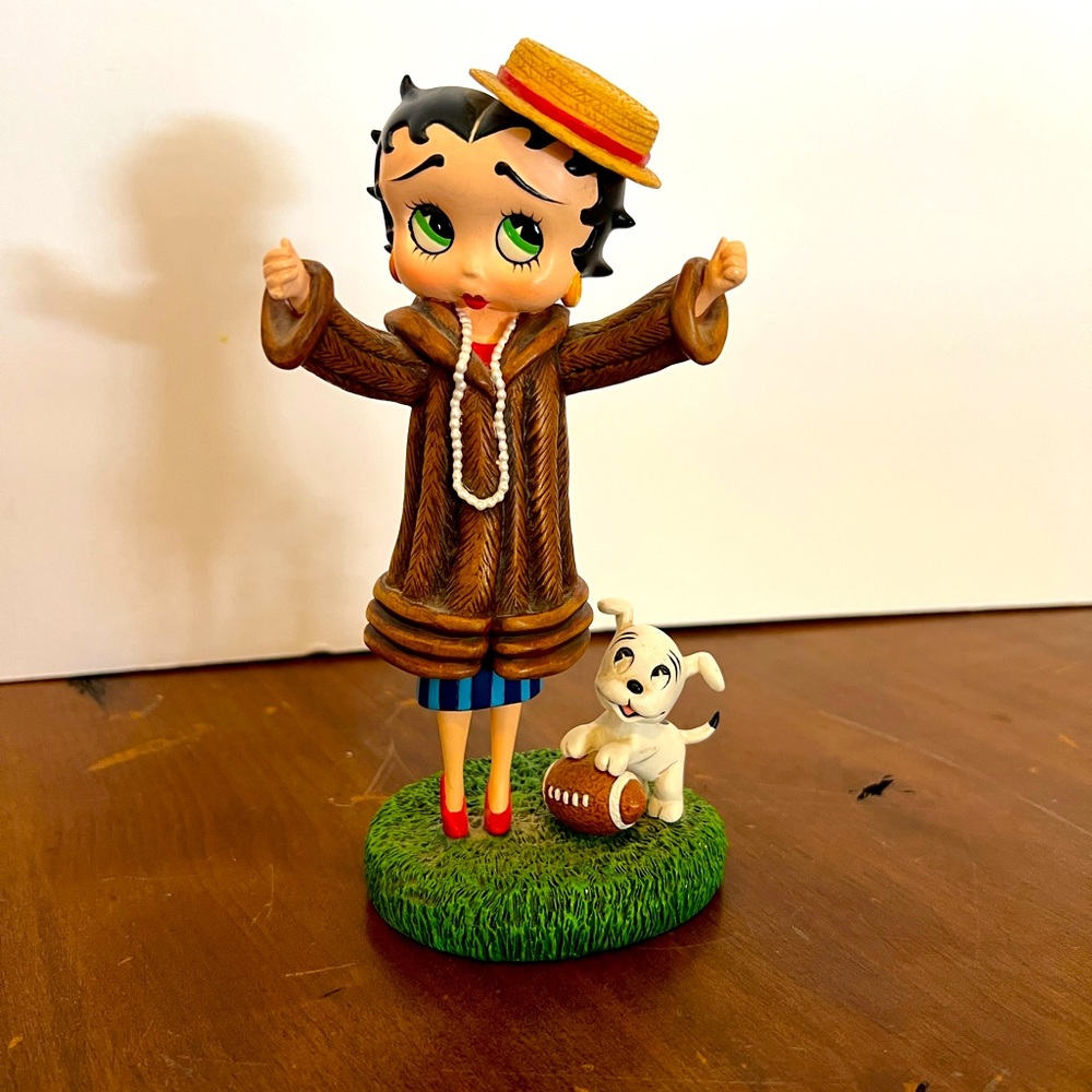 DANBURY MINT BETTY BOOP FIGURINE